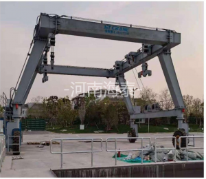 北京環(huán)球影城-液壓輪胎式船艇搬運(yùn)機(jī)-MBH25t-11.5m